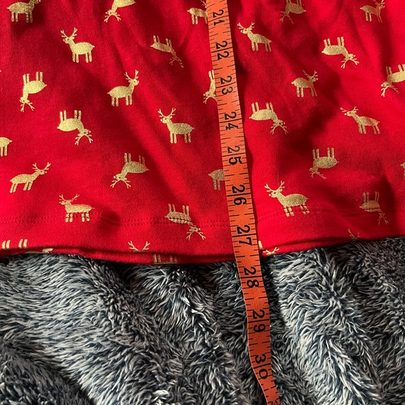 Red reindeer size large shirt - Picture 8 of 9
